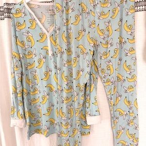 Little Sleepies Banana Print 2 piece Pajama Set – Women’s Medium